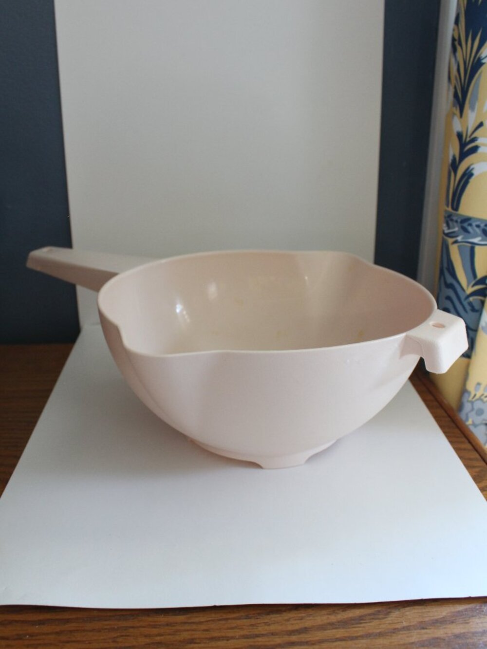 Tupperware Light Salmon  Vintage Strainer with Handle